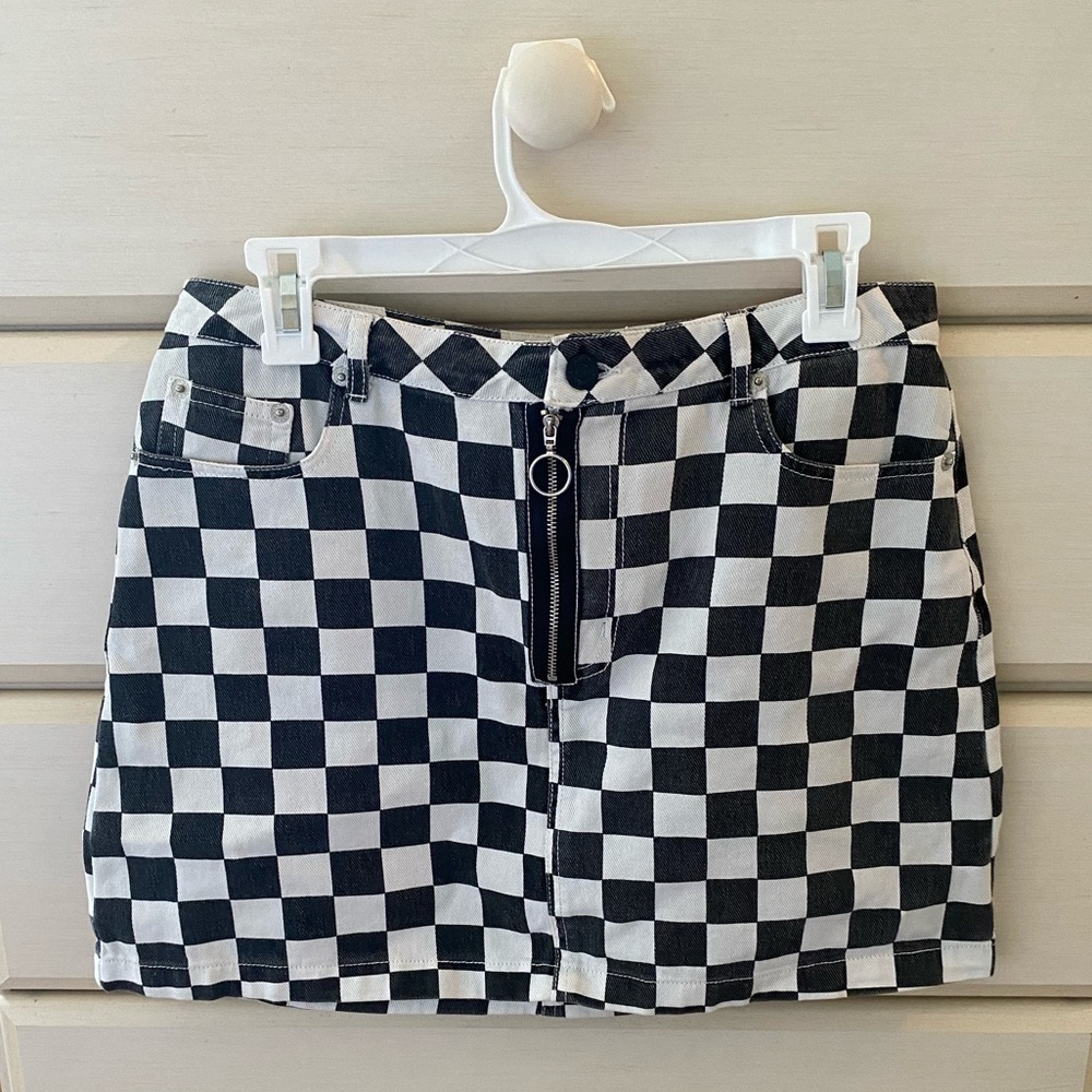 Checkered mini skirt